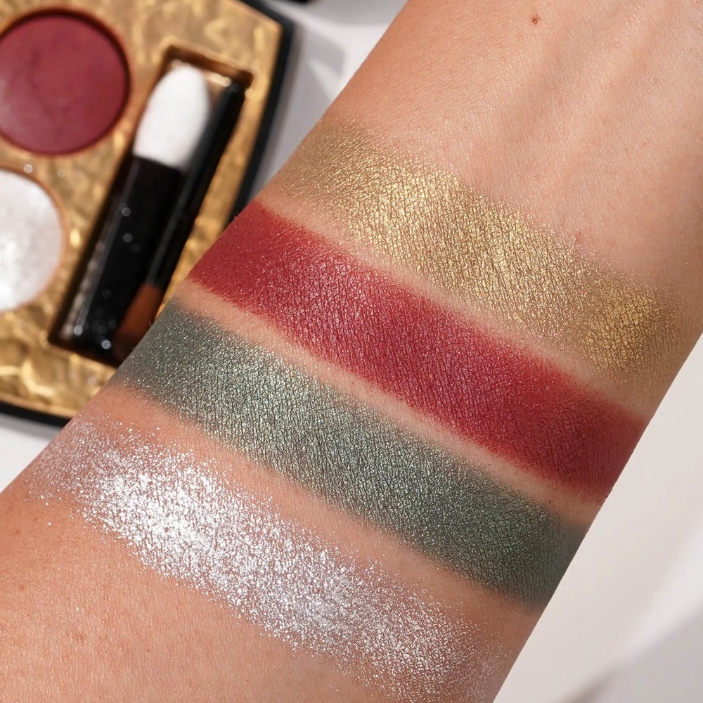 🔔Limited Edition🔔 Chanel Eyeshadow (#338 Parure Baroque) - Picture 4 of 10